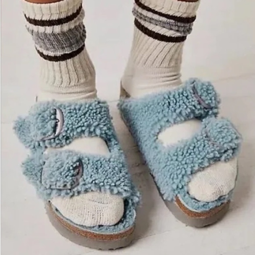 NWT BIRKENSTOCK BIG BUCKLE Teddy Shearling Sandals!
